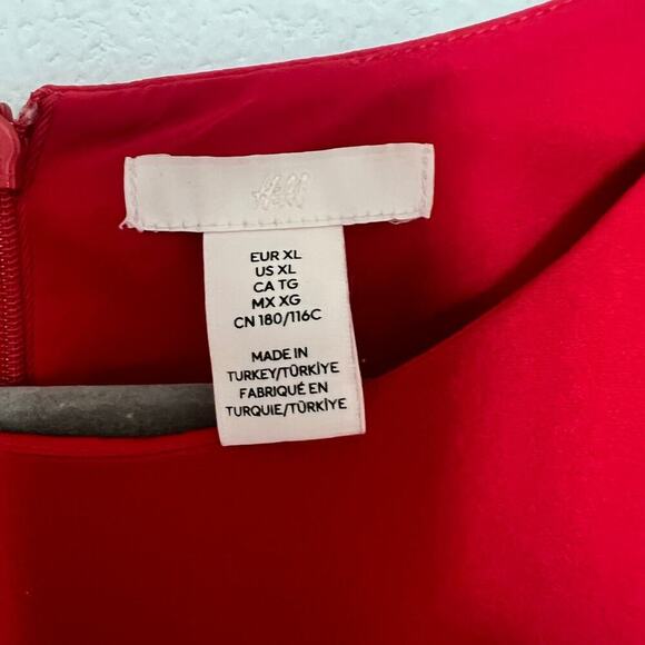 H&M Women’s Red Sleeveless Shift Dress XL Minimalist Modern Cocktail Party Look - Picture 4 of 6